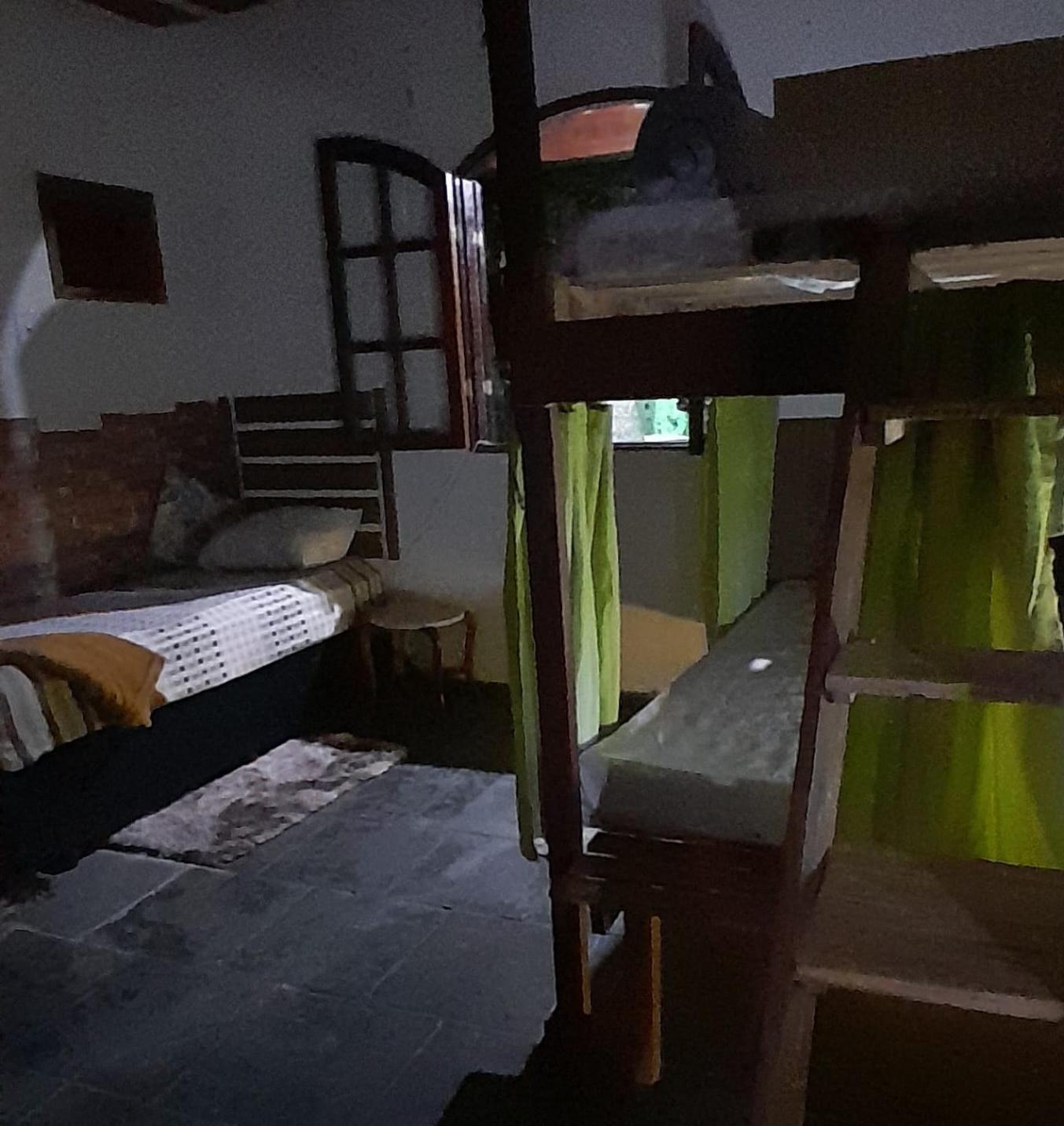 Hostel Em Itaipuacu Proximo A Praia E Terminal Da Rua 01 Maricá 外观 照片